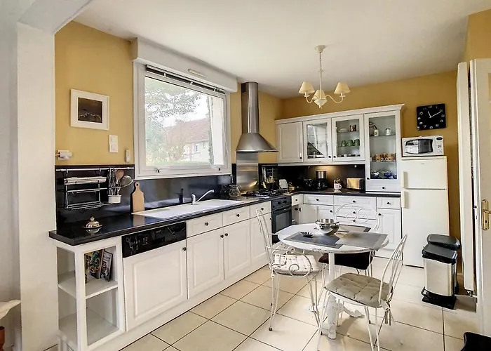 Maison De Charme Proche Centre * アブランシュ