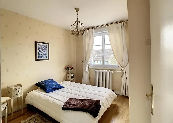 Dom wakacyjny Maison De Charme Proche Centre